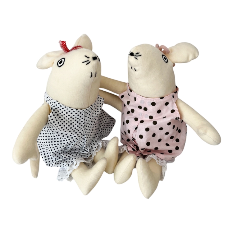 Przytulanka mysz 40 cm w sukience.JPG