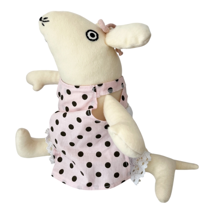 maskotka mysz w sukience w brązowe kropki.JPG