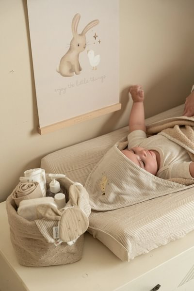 pol_pl_Little-Dutch-Bawelniany-recznik-z-kapturem-Baby-Bunny-75-x-75-cm-5572_2.jpg