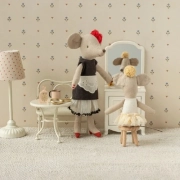 Maileg-myszka-mama-kosmetyczka-1.webp
