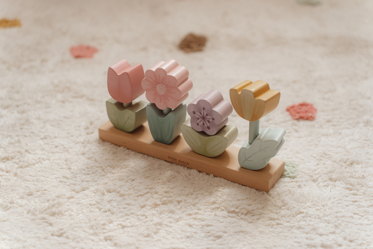 Little-Dutch-Ukladanka-Kwiaty-Fairy-Garden-FSC.jpg